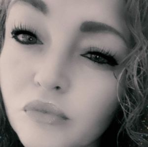 Meet your Posher, Agatha